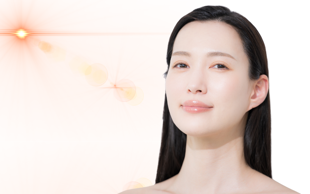 雖然紫外線不是顴骨斑的根本成因，但它絕對是最強的「催化劑」和「惡化劑」